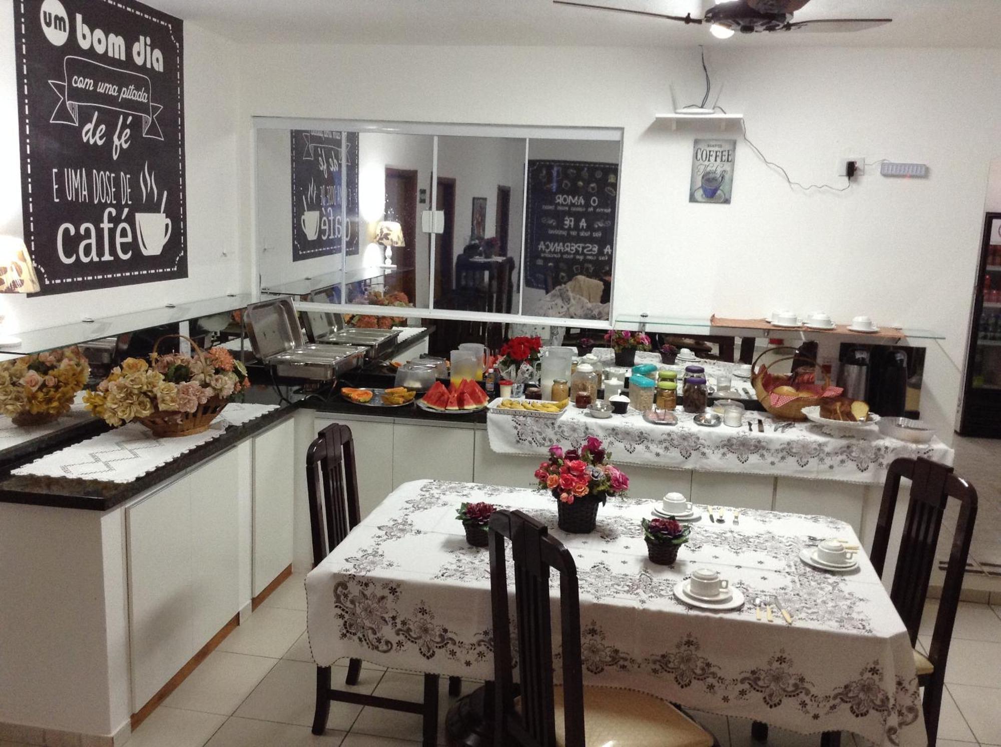Espaco Alvorada ,Agendamento Das Atividades, Cafe Da Manha ,Banheira E Piscina No Centro Brotas Exteriör bild